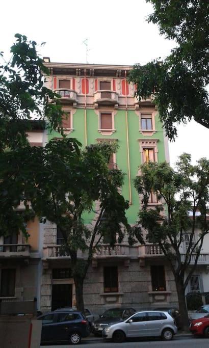 Monolocale Intimo Con Terrazzino Apartment มิลาน ภายนอก รูปภาพ